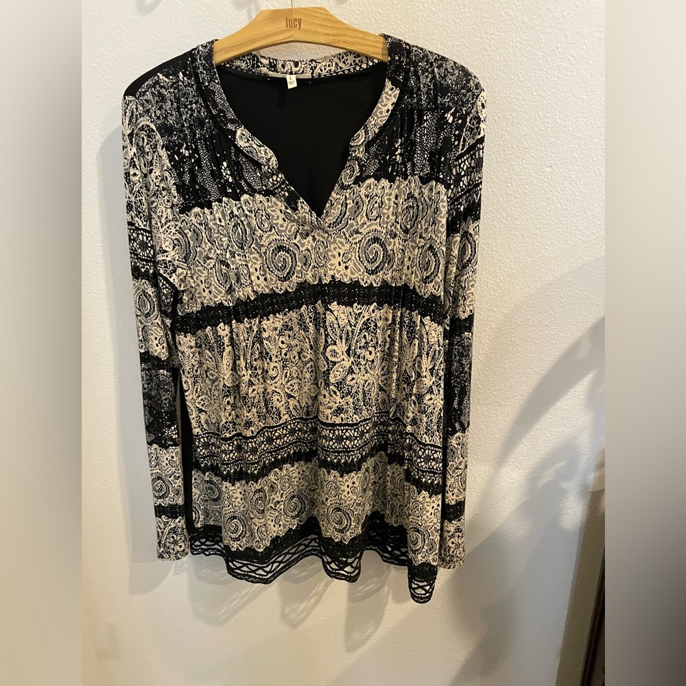 Womens L Tunic top by Mystree from a boutique